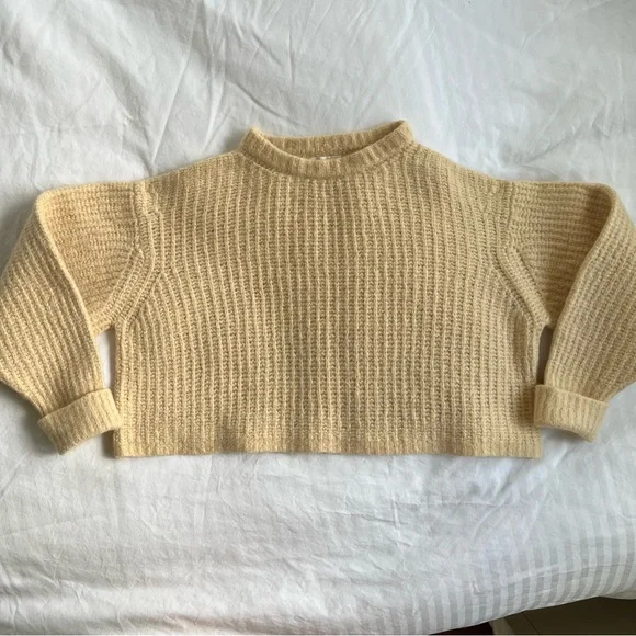 James Street Co Crop Textured Lowe in Butter - Picture 2 of 8